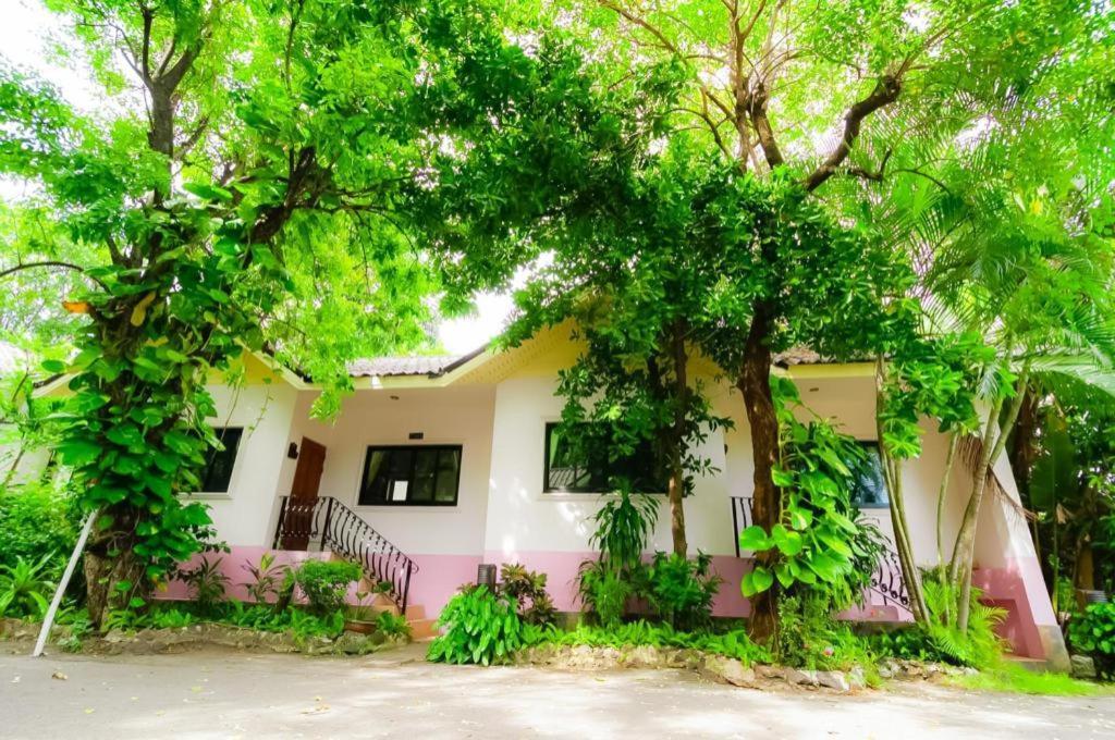 Chayada Garden House And Resort Hotel Nakhonratchasima Εξωτερικό φωτογραφία