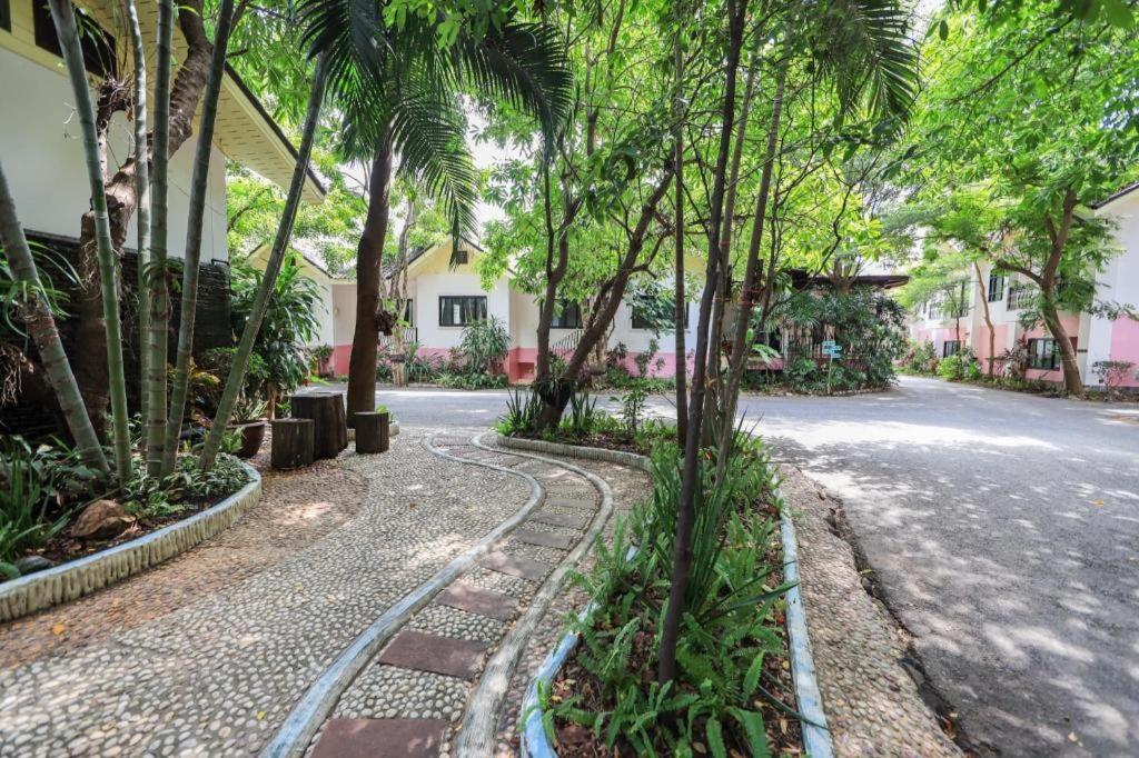 Chayada Garden House And Resort Hotel Nakhonratchasima Εξωτερικό φωτογραφία
