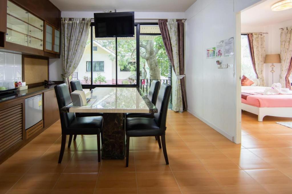 Chayada Garden House And Resort Hotel Nakhonratchasima Εξωτερικό φωτογραφία